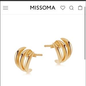 MISSOMA Claw Stud Earrings